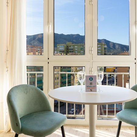 Apartamento Picasso Торемолинос Екстериор снимка
