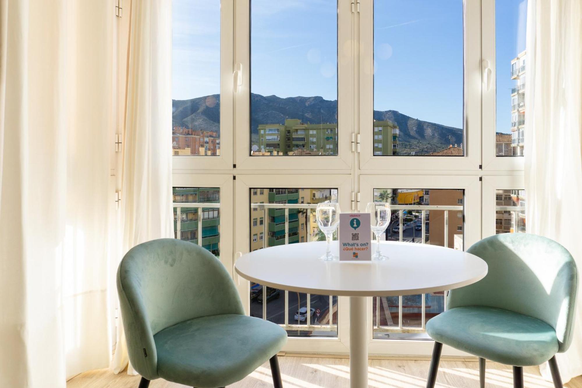 Apartamento Picasso Торемолинос Екстериор снимка