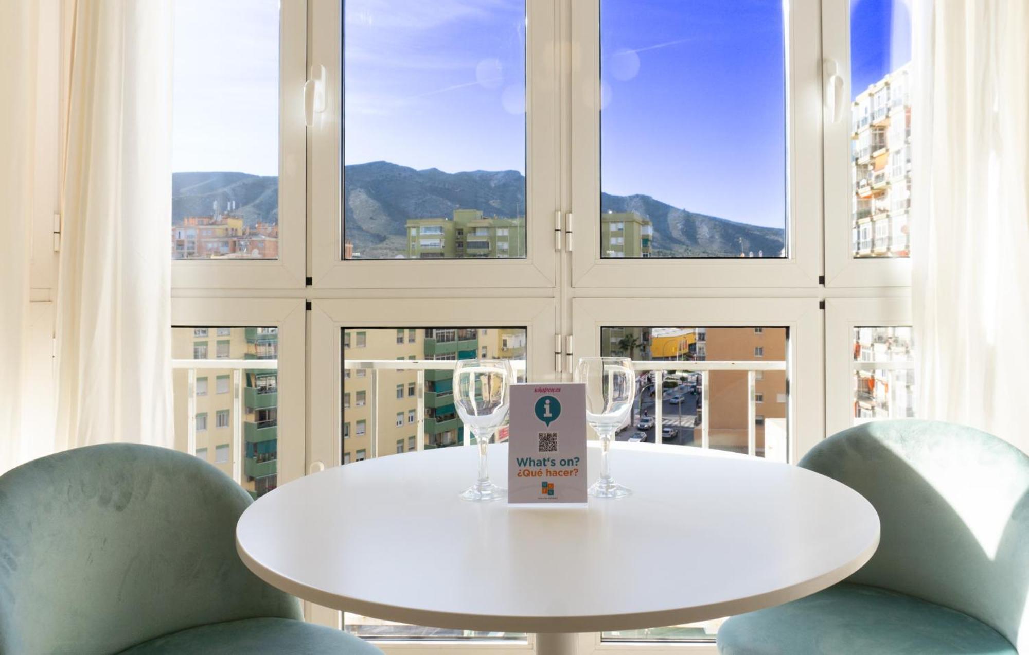 Apartamento Picasso Торемолинос Екстериор снимка